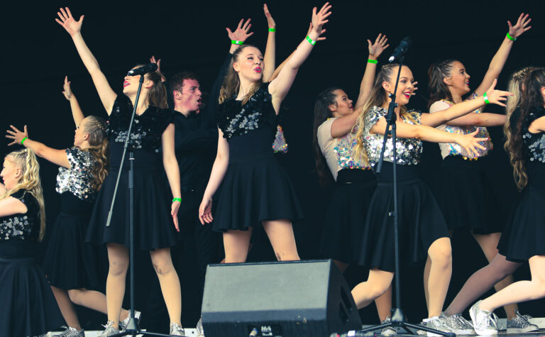 West End Kids 2093