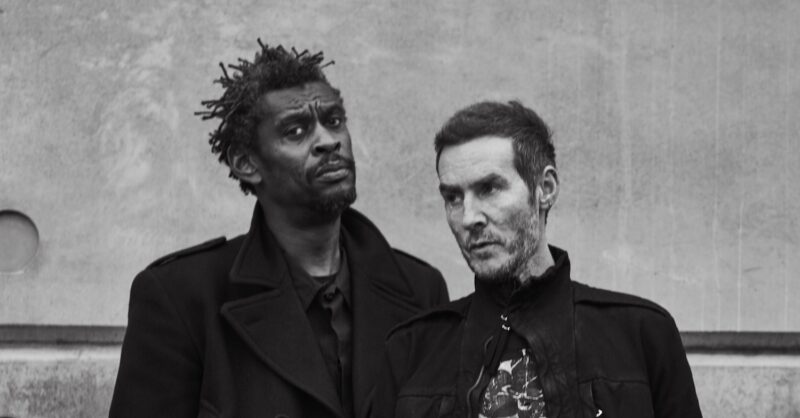 洋楽 Massive Attack massive-attack_800x600_1_3.png
